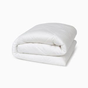 Jaspa Herington Black All Seasons Pillow Protector
